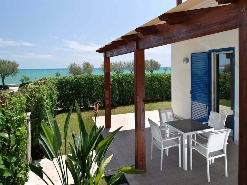 Dolce Mare 1 - Ground Floor With Garden 1