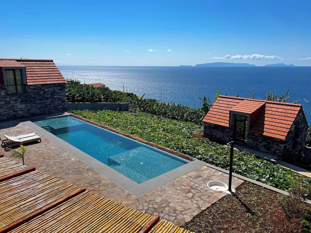CASAS DO LARANJO- Cottages & Infinity Pool by brugrani 1