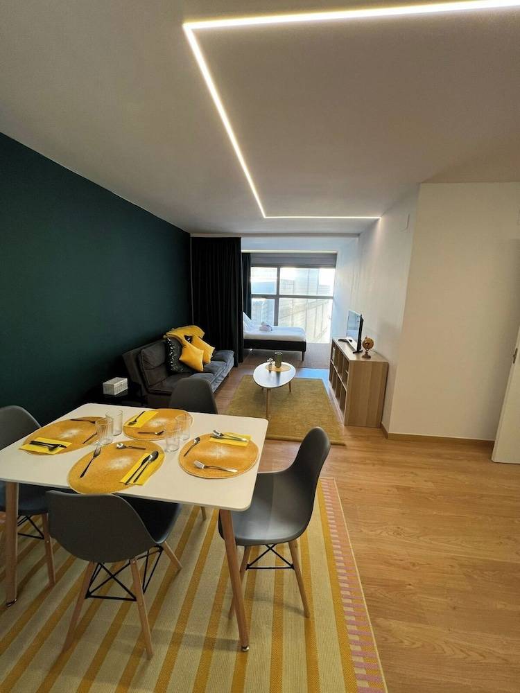 Modular Suites Alfonso Gómez 2