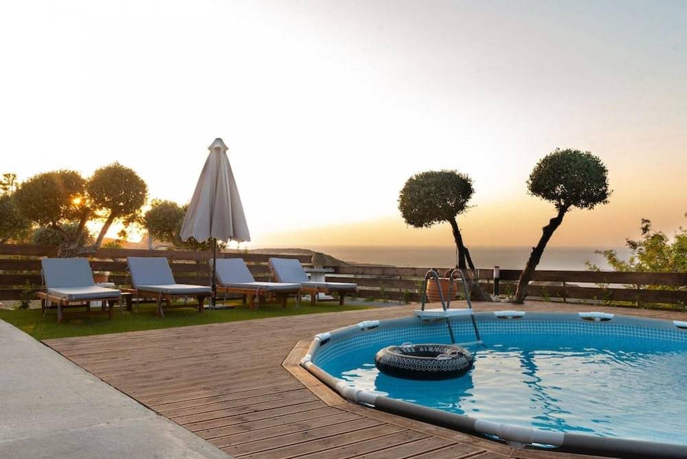 Sunset bliss villa in Karteros 1