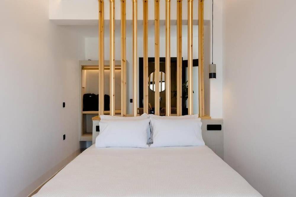 Lackos Luxury Suites 1
