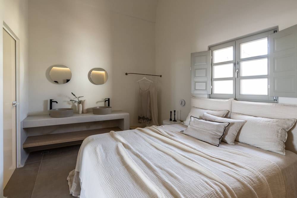 Frescoes Luxury Suites By KB Hospitality 2