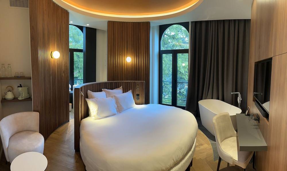 Bienheureux Hôtel & Restaurant 2