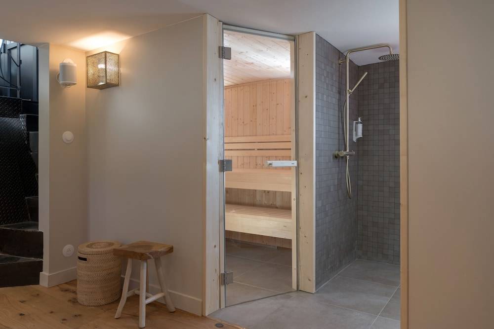 LA PENICHE - Bed And Bicycle - Vienne 1