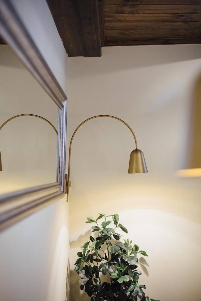 One&Lux Byron Suites 2