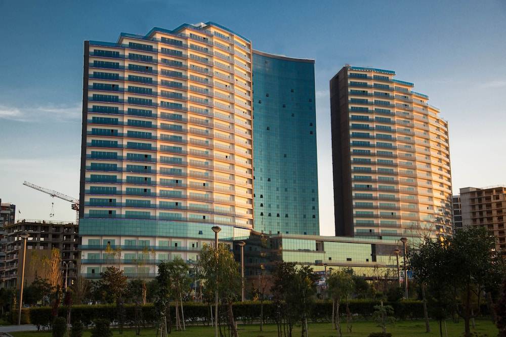 Grand Bellagio Hotel Batumi 1