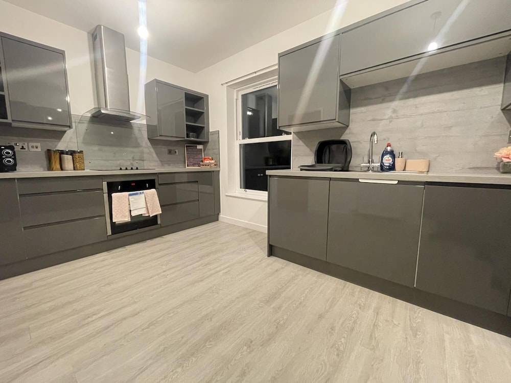 Quartz Apartment in Cambridge 2