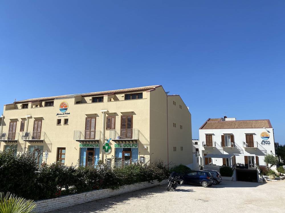 Marina di Petrolo Apartments 1