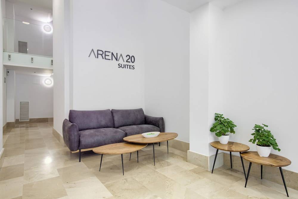 Arena 20 Suites 2