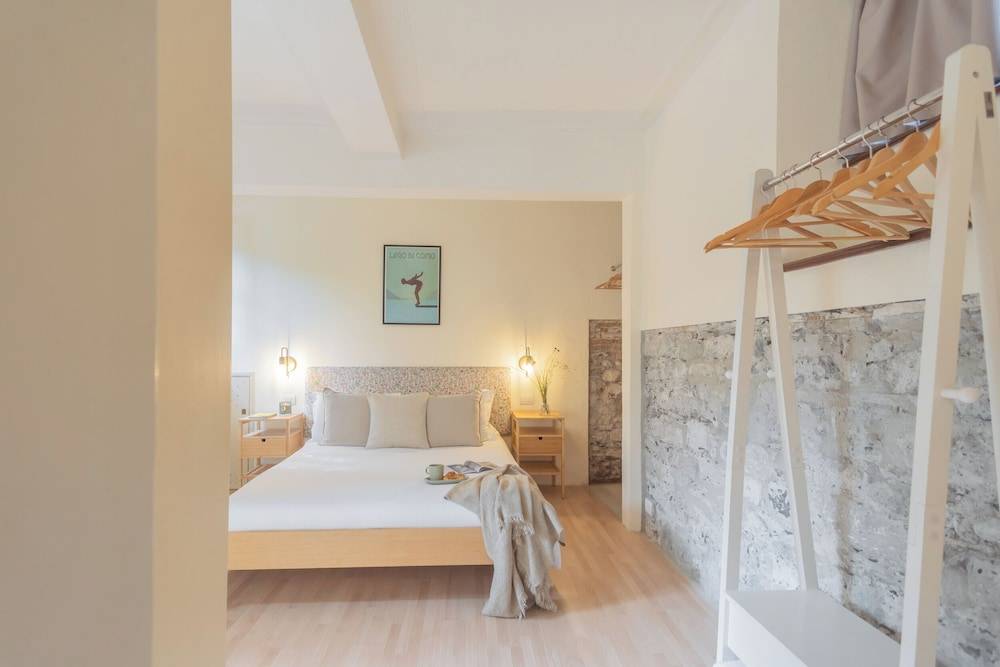 La Piazza di Cernobbio by Rent All Como 2