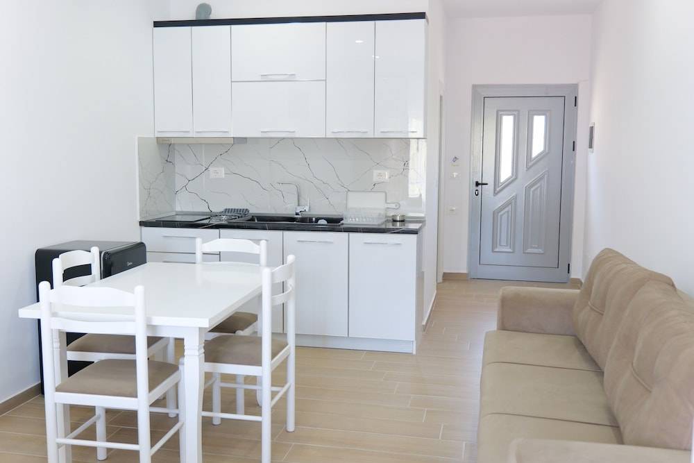 Lux Apartments 1