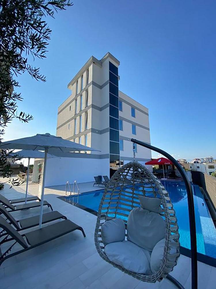ADMIRO Hotel 1