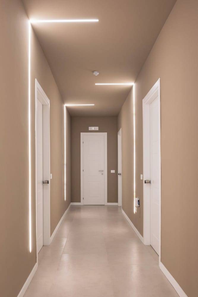 Luxury Station Suite 2