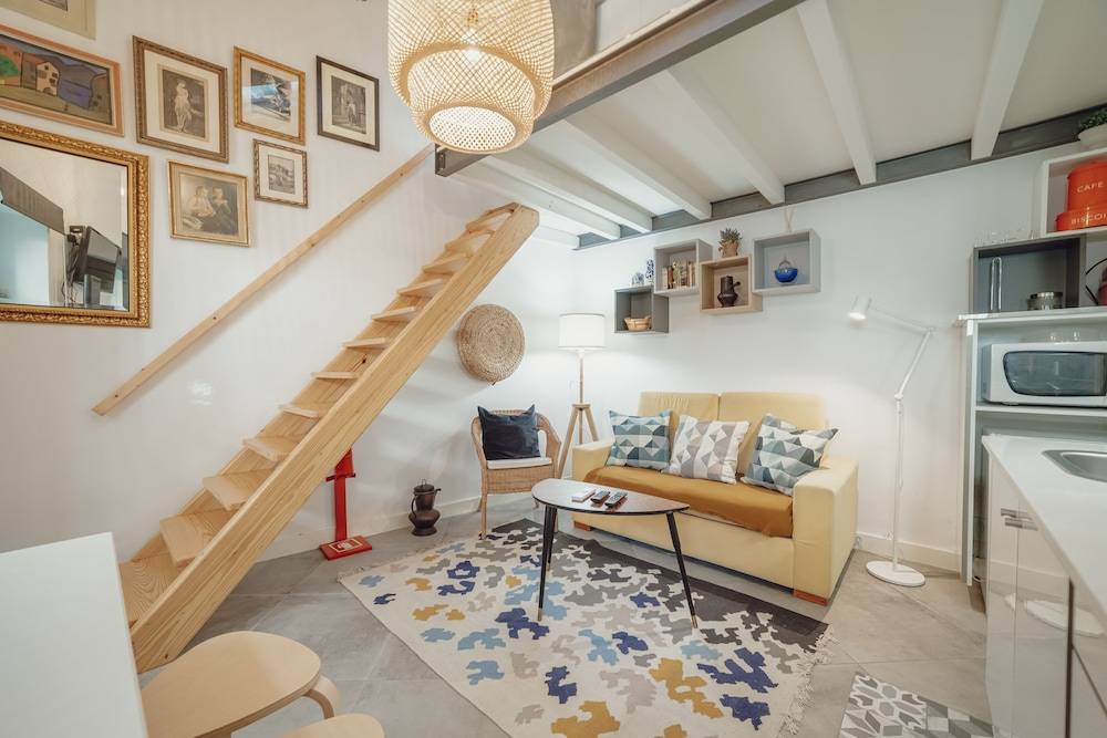 Mezzanine Stylish by Vacationy 2