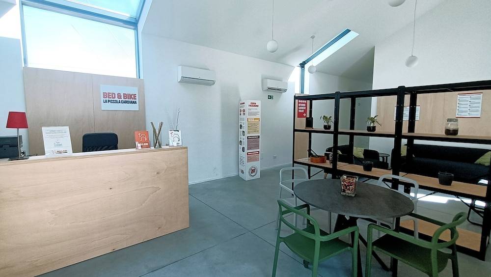 Bed & Bike Hostel 1