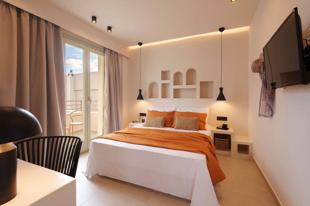 Sugarwhite Suites 2