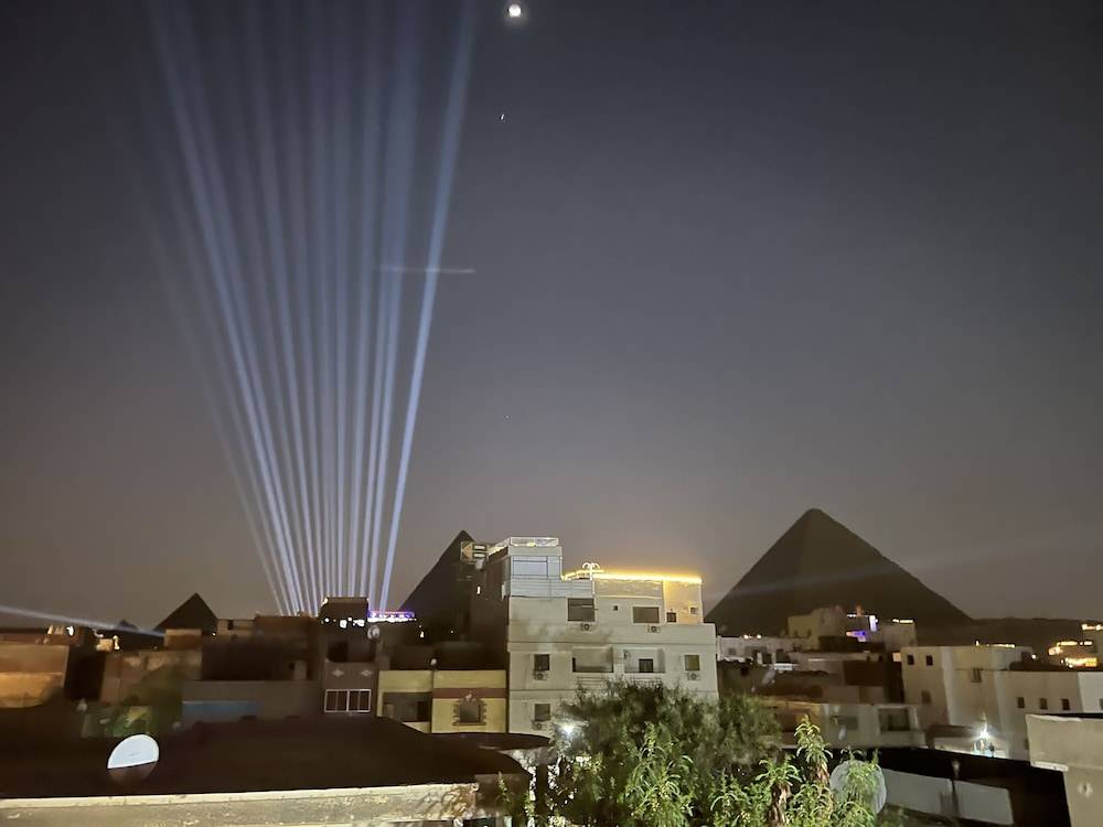 Malak pyramids inn 1