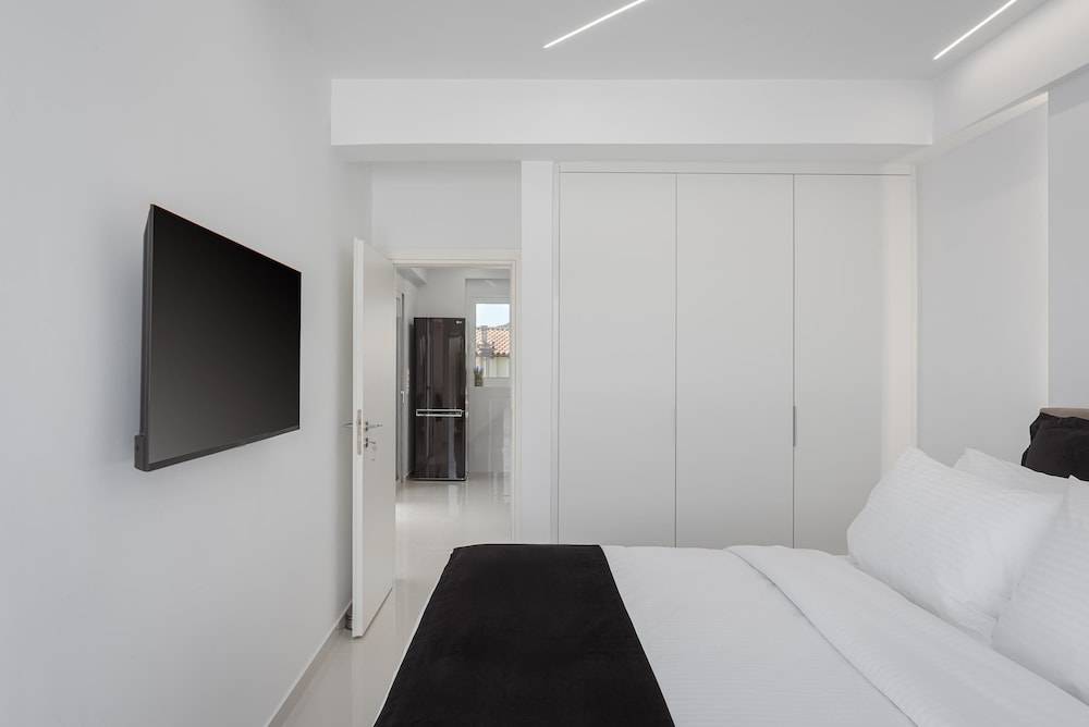 Athenian Riviera Penthouse Apartment 2
