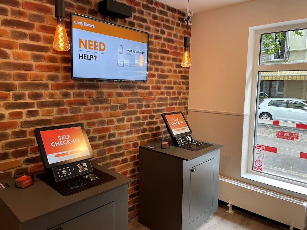 easyHotel Zürich City Main Station 2