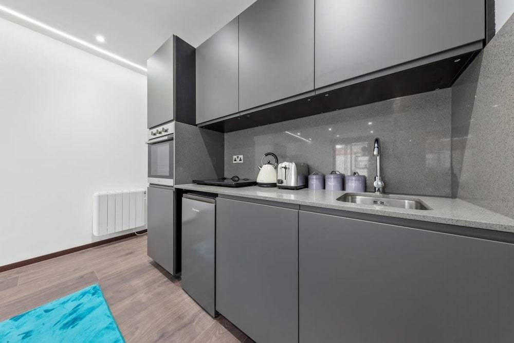 Modern Luxury Studio Near Euston Central London 2