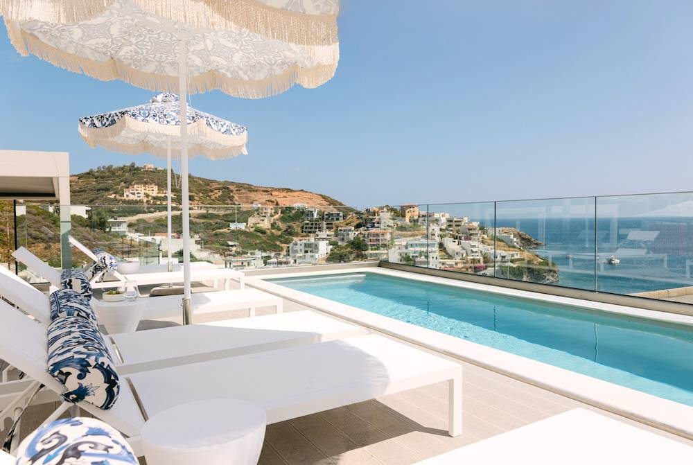 Golden Luxury Suites 1