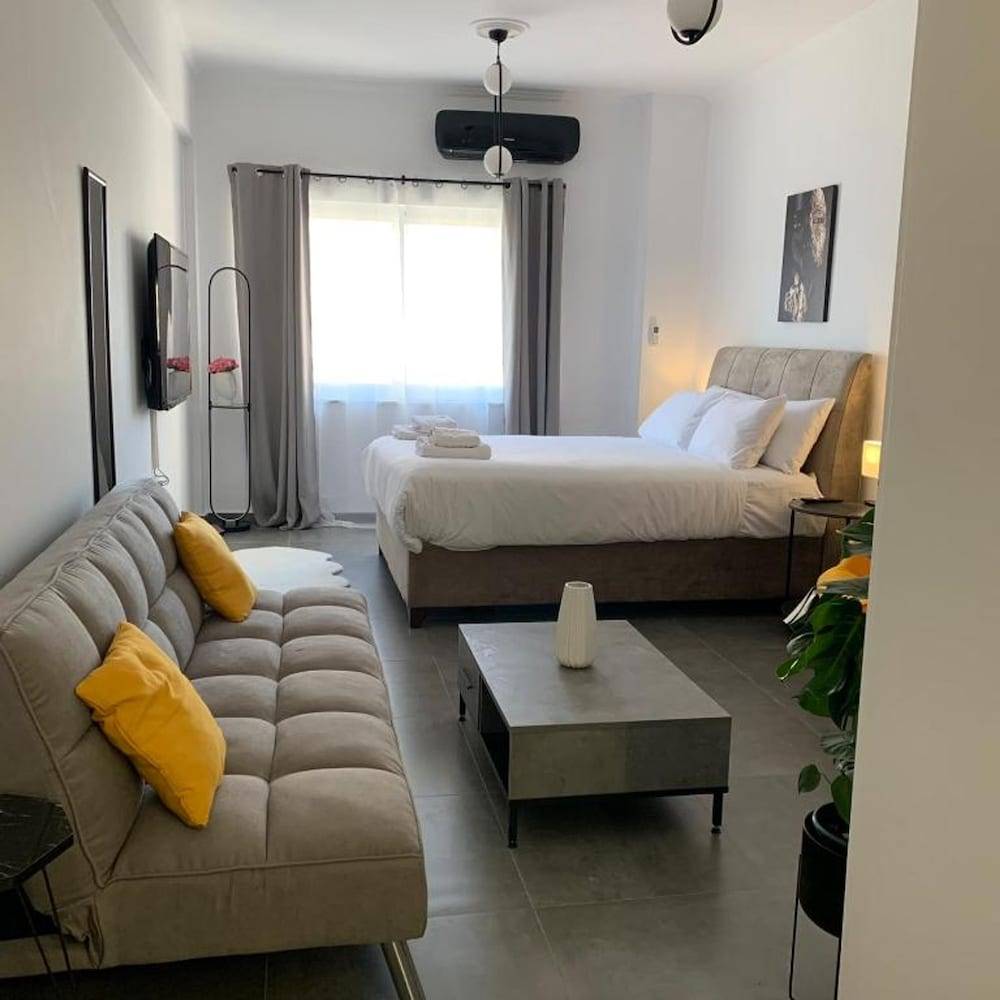Urban Hermes Apartment 2
