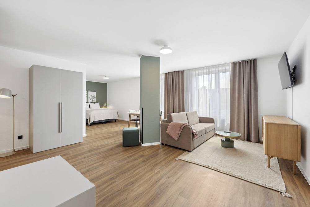Limehome Düsseldorf Bahlenstr 1