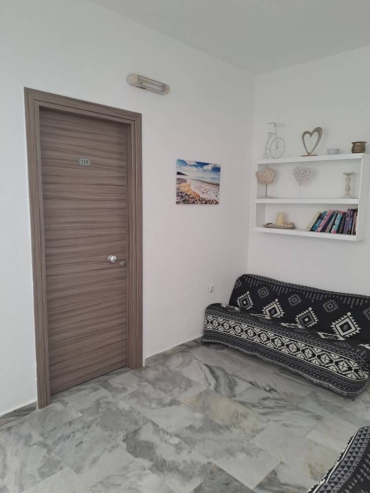 Oceanis Resort 2
