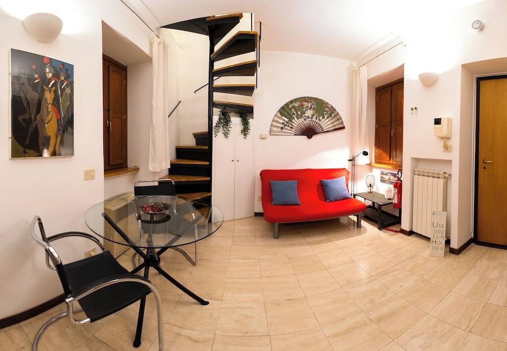 Navona Romantic House 1