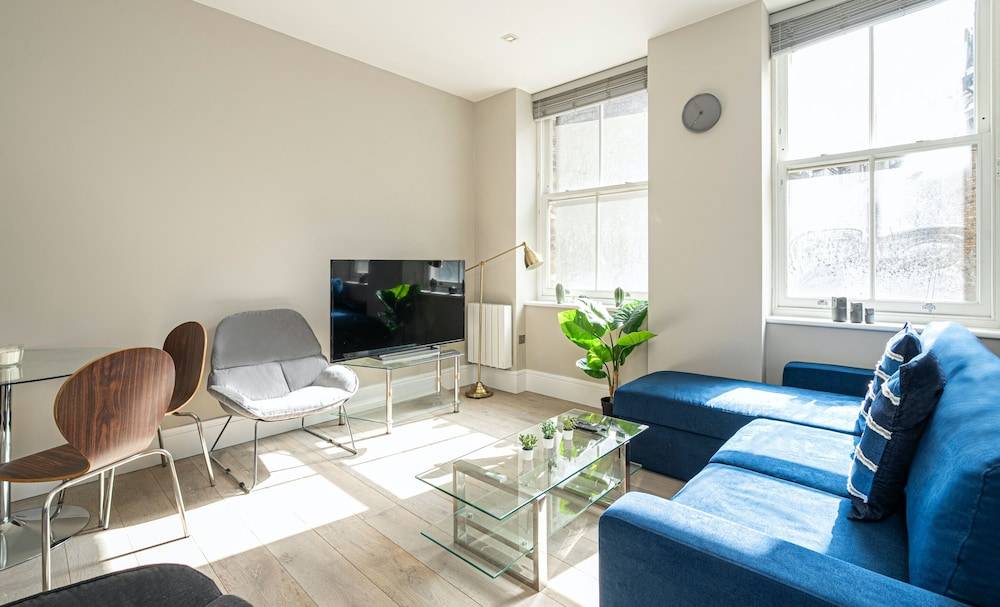 Superb Apartments opp Edgware Rd Station 1
