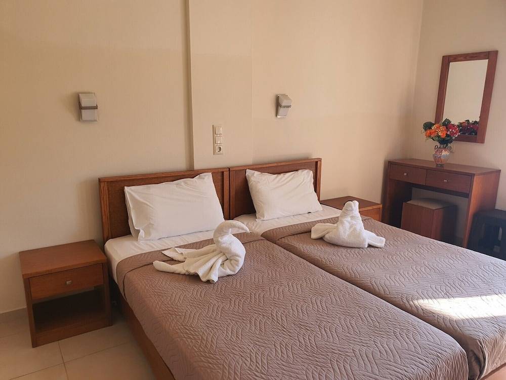 Evita Studios and Apartments 2