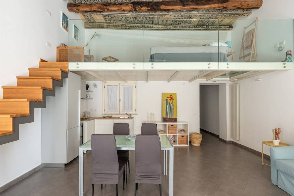MetaM Apartment in the City Center by Wonderful Italy 1