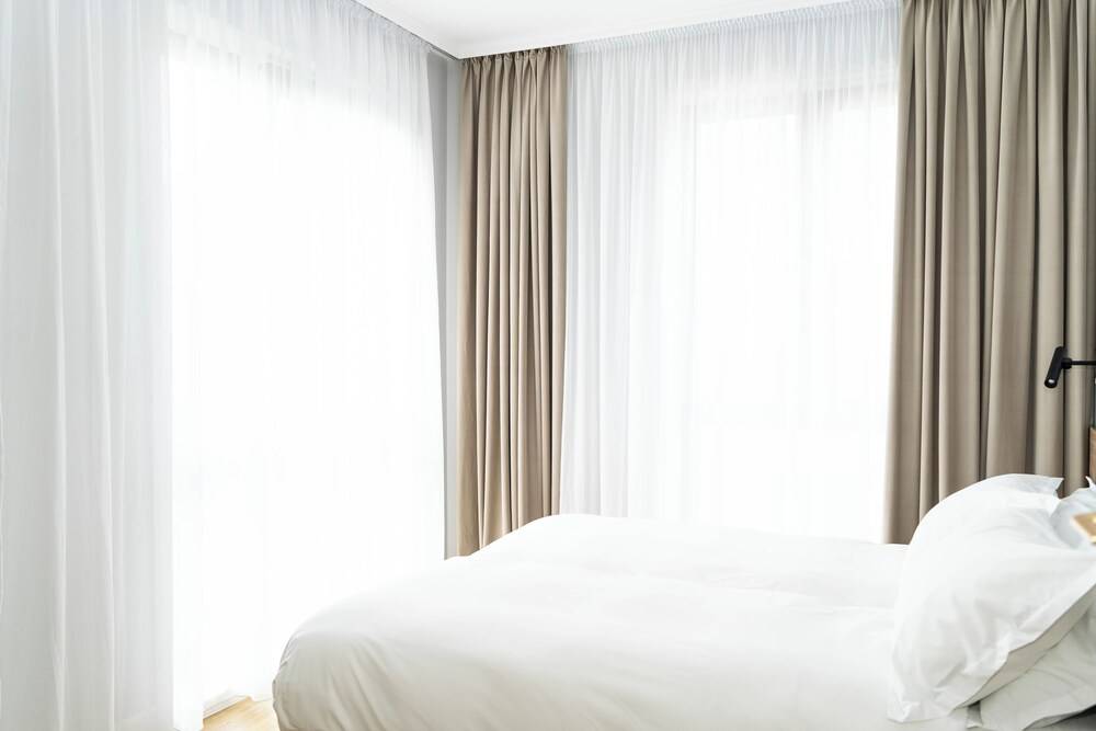 Bloom Downtown Suites 2