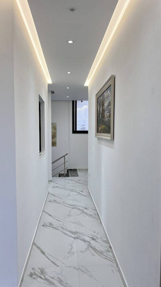 Lezet Hotel 2