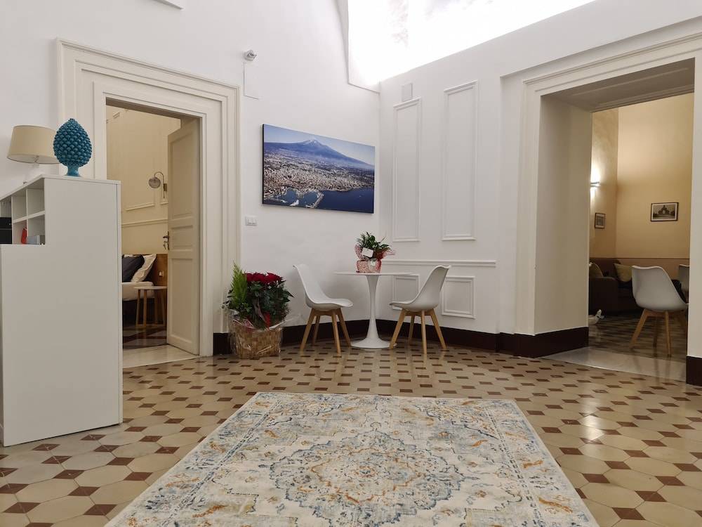 Toscano Palace Luxury Rooms Catania 1