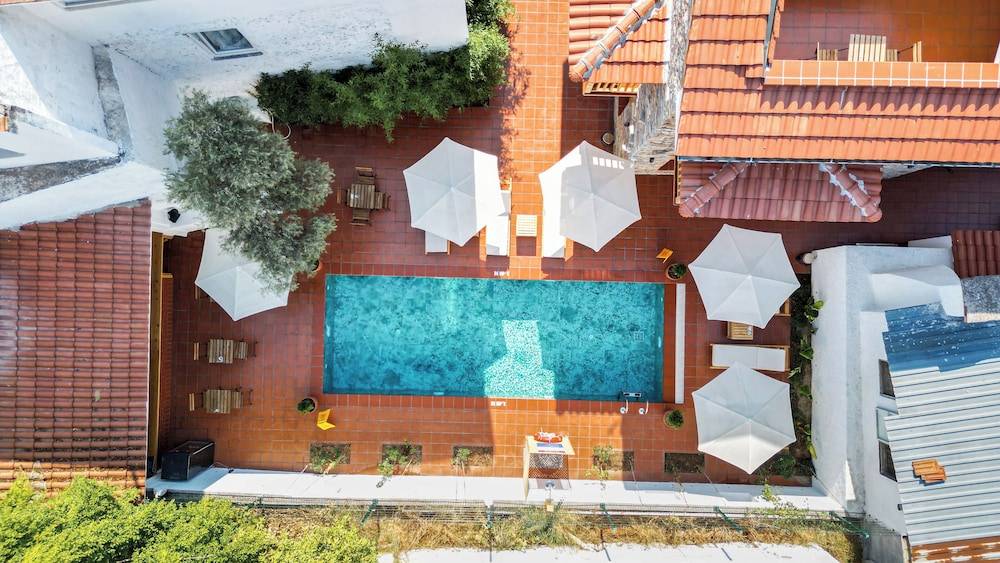 The Cadianda Inn 1