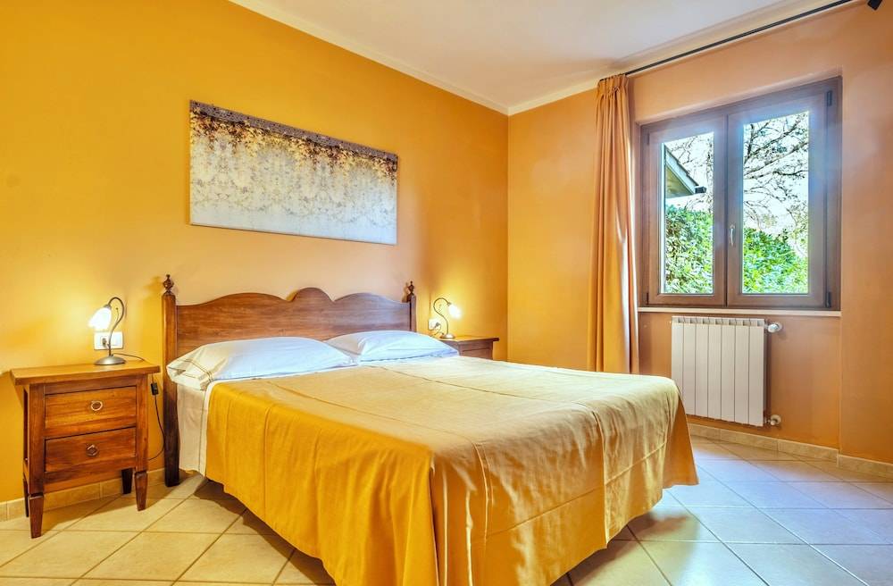 Residence with thermal pools in Sorano 1