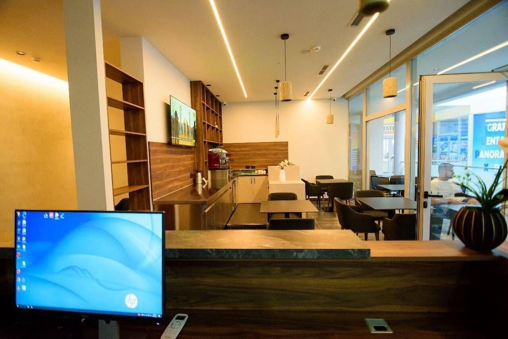 Hotel Zeneli Vlore 2