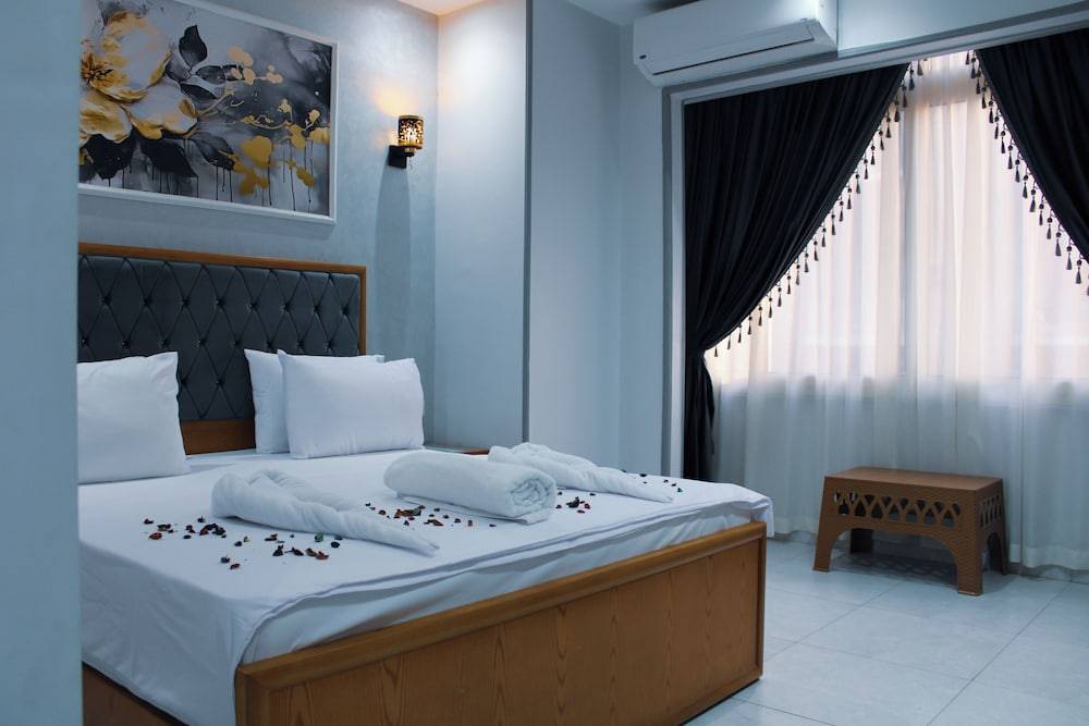 Olivia Hotel 2