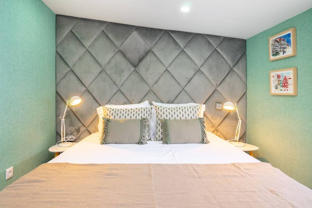 Porto City Center Comfort & Stylishly Furnished 2