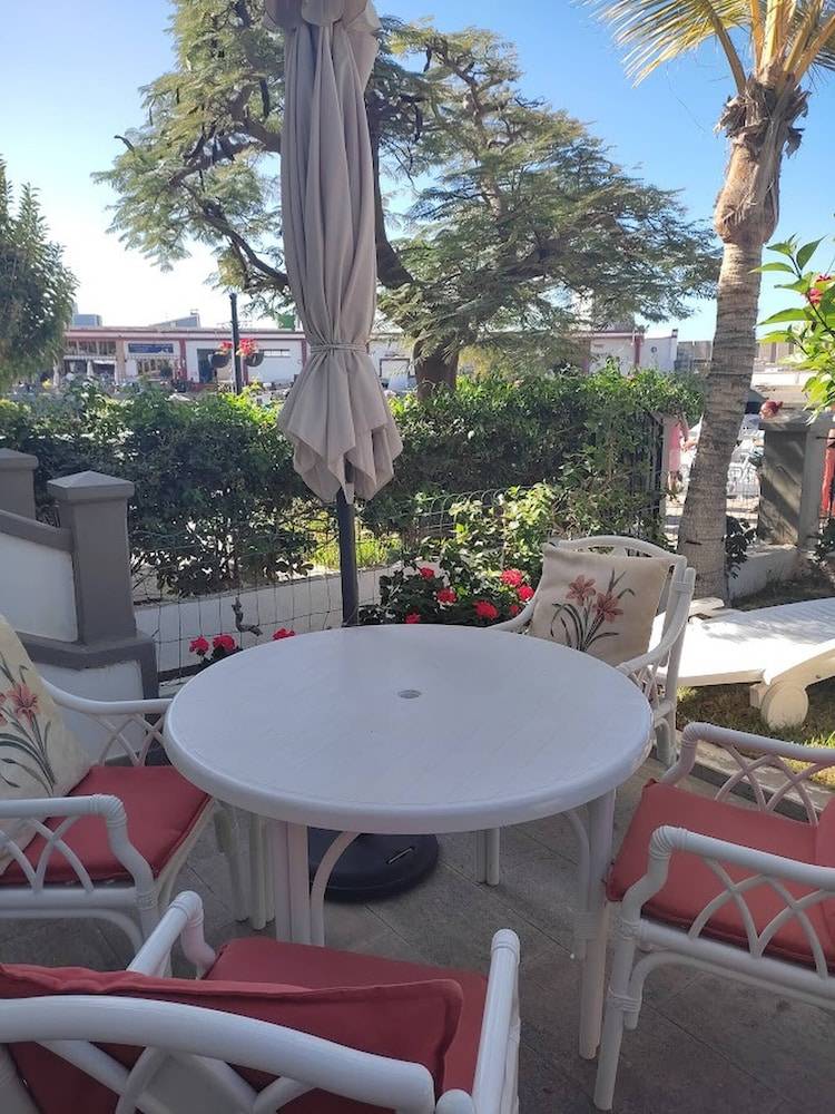 Marina Apartment With Garden by El Sirocco 1