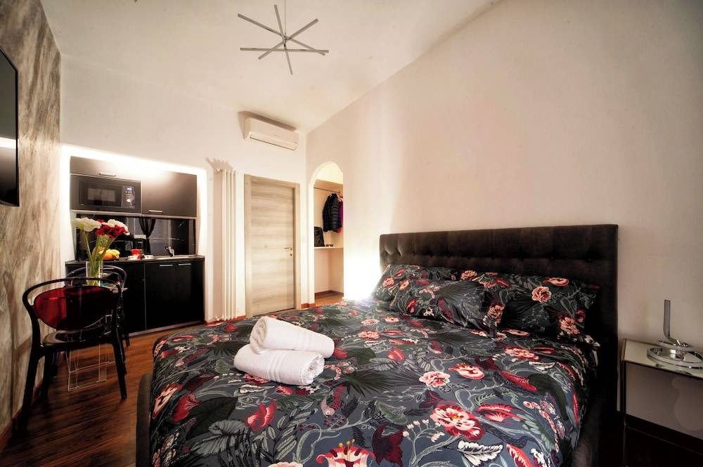 farnese jacuzzi apartment 2