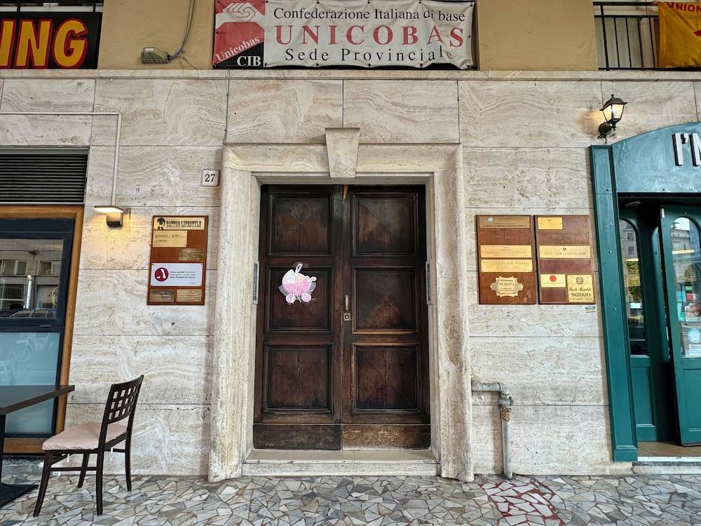 THE SHUTTLE ROOMS - al porto - fortezza - vicino Prefettura 1