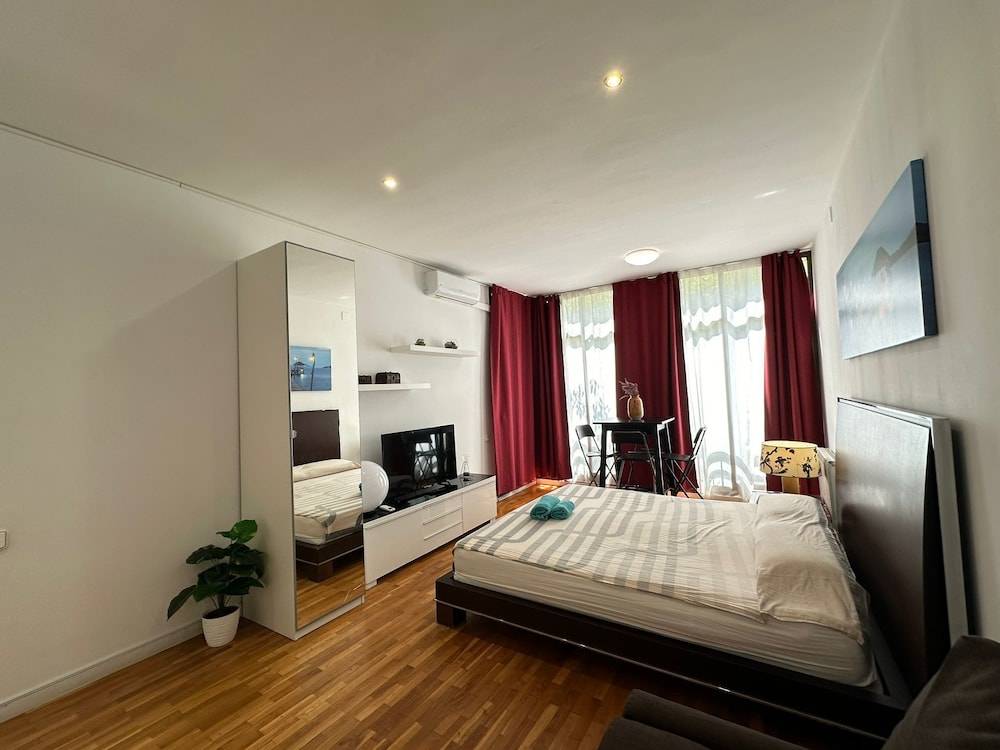 Rooms Nuevo Arago 2