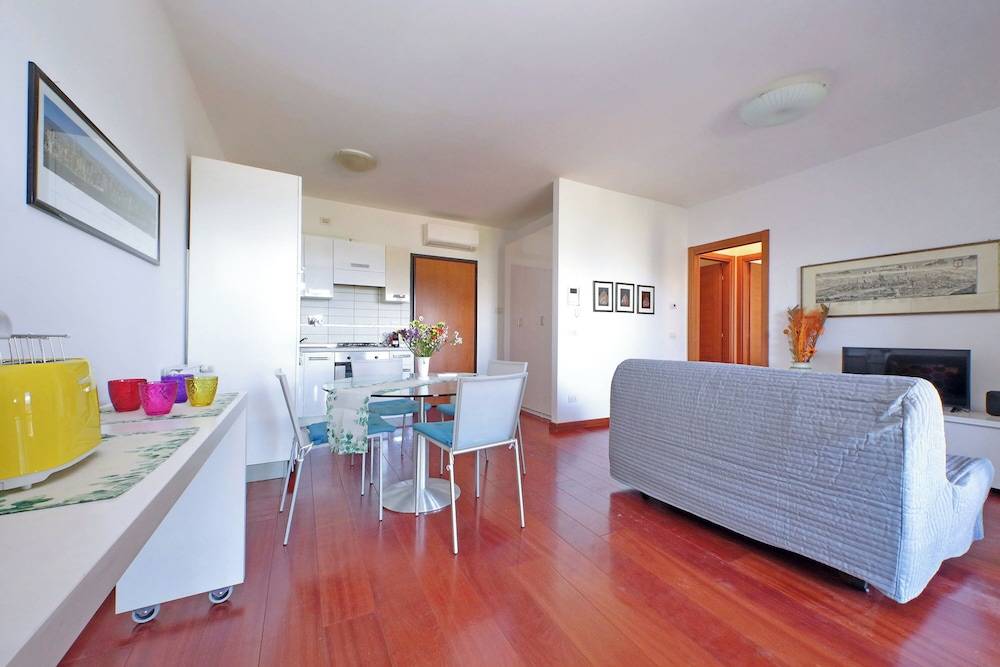 Modern Flat with terrace near Eataly 1