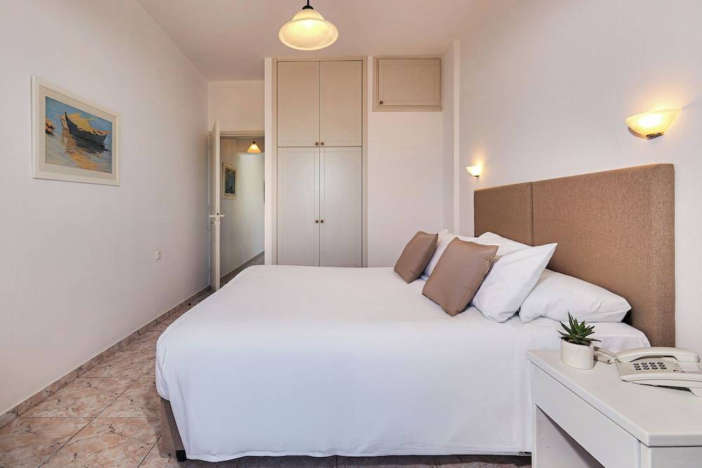 Ilios Suites 2