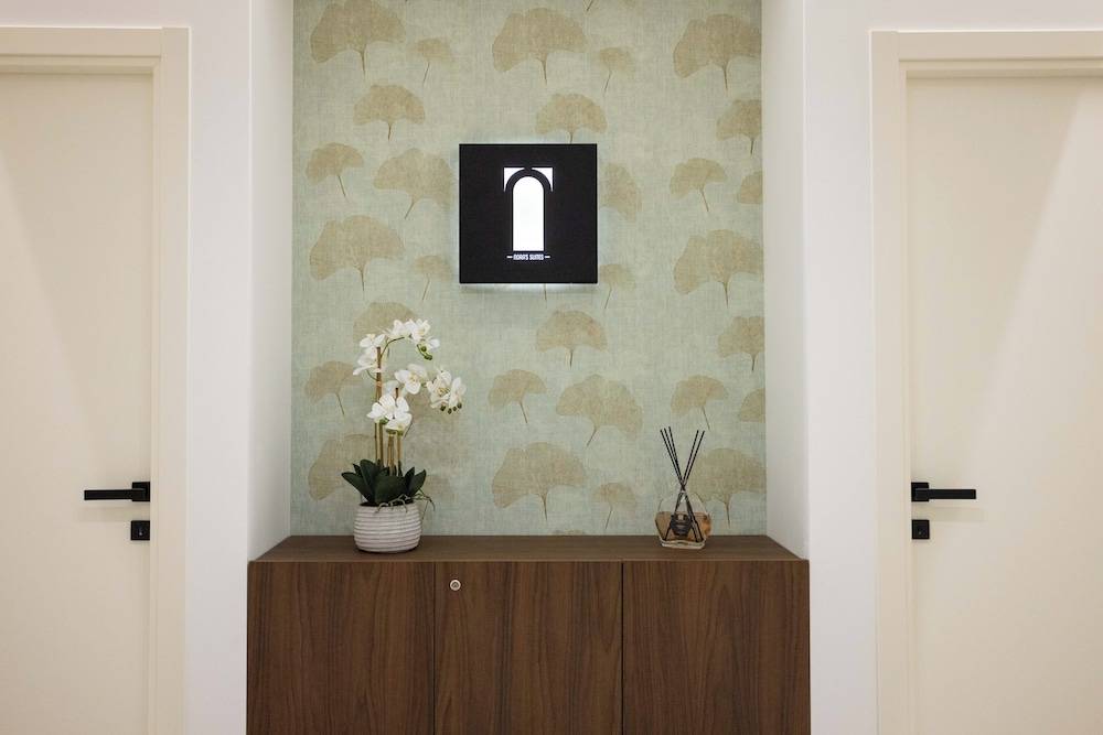 Nora's Suites 2