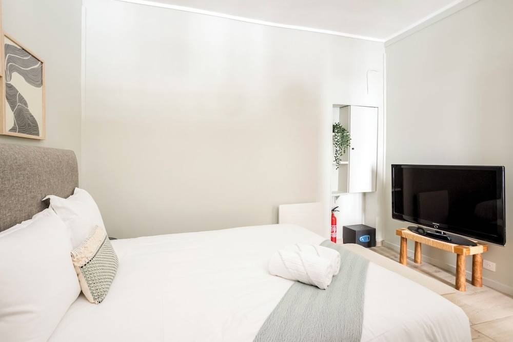 Reva Suites 2