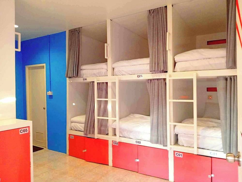 Go To Party Hostel and Bar Ao Nang 1