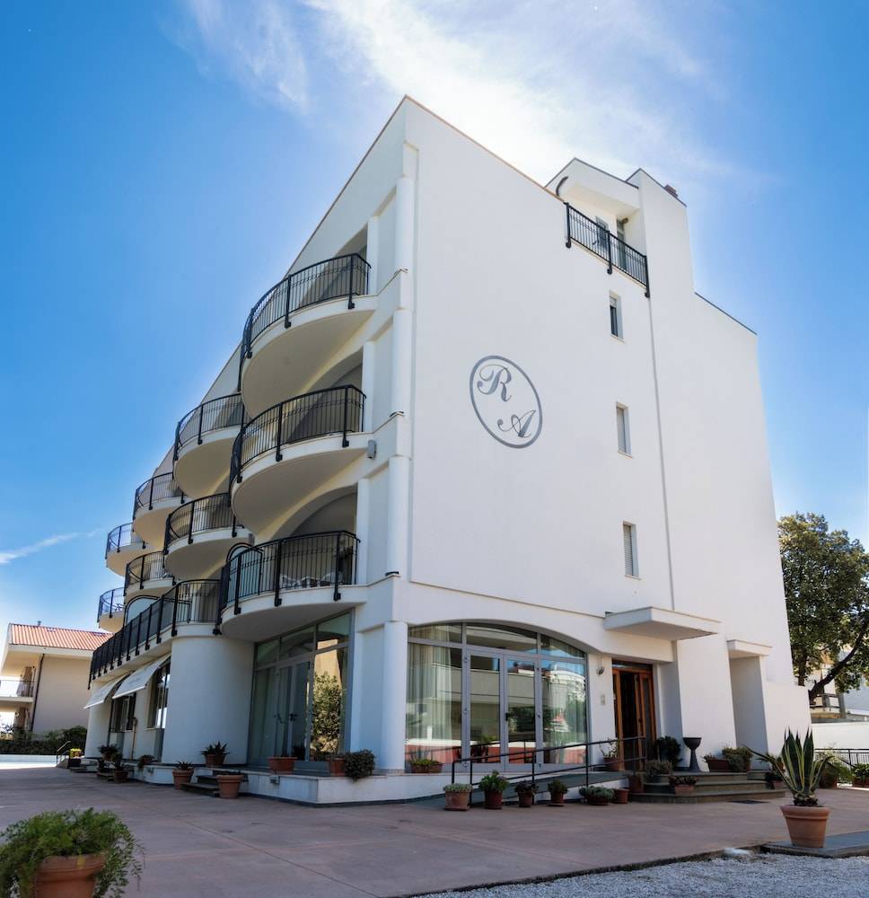 Altamira Residence 1